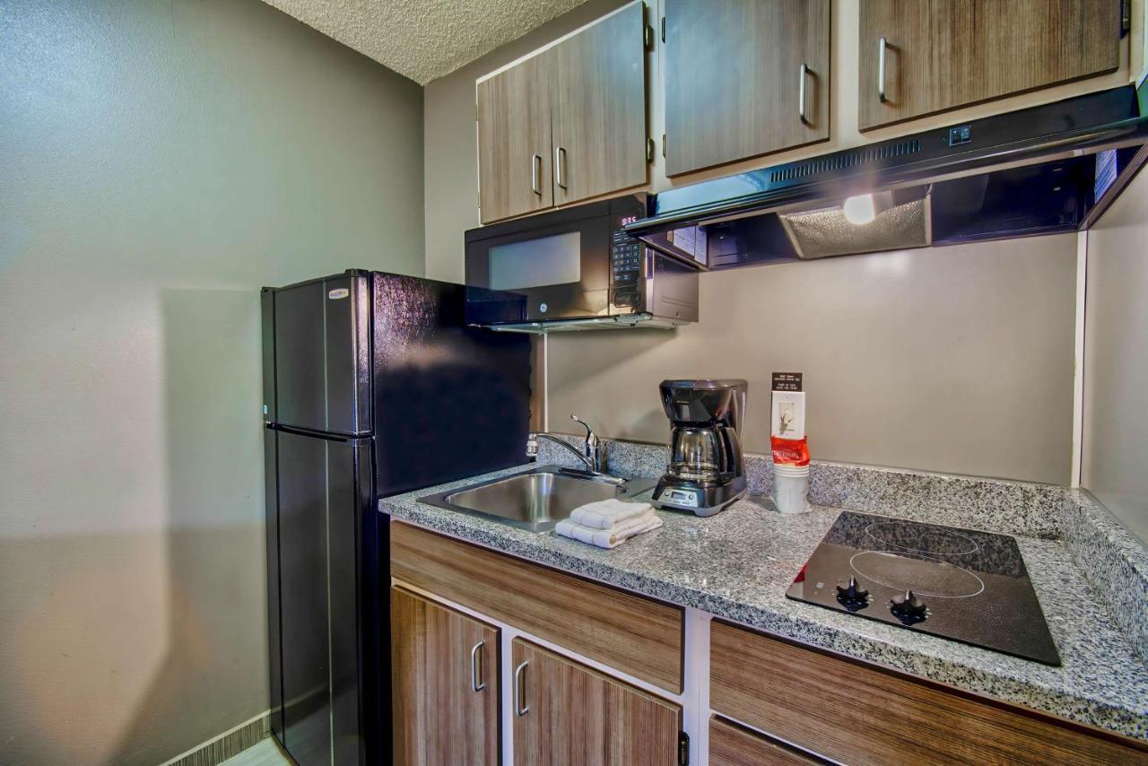 Studio 6-phoenix, Az - Deer Valley